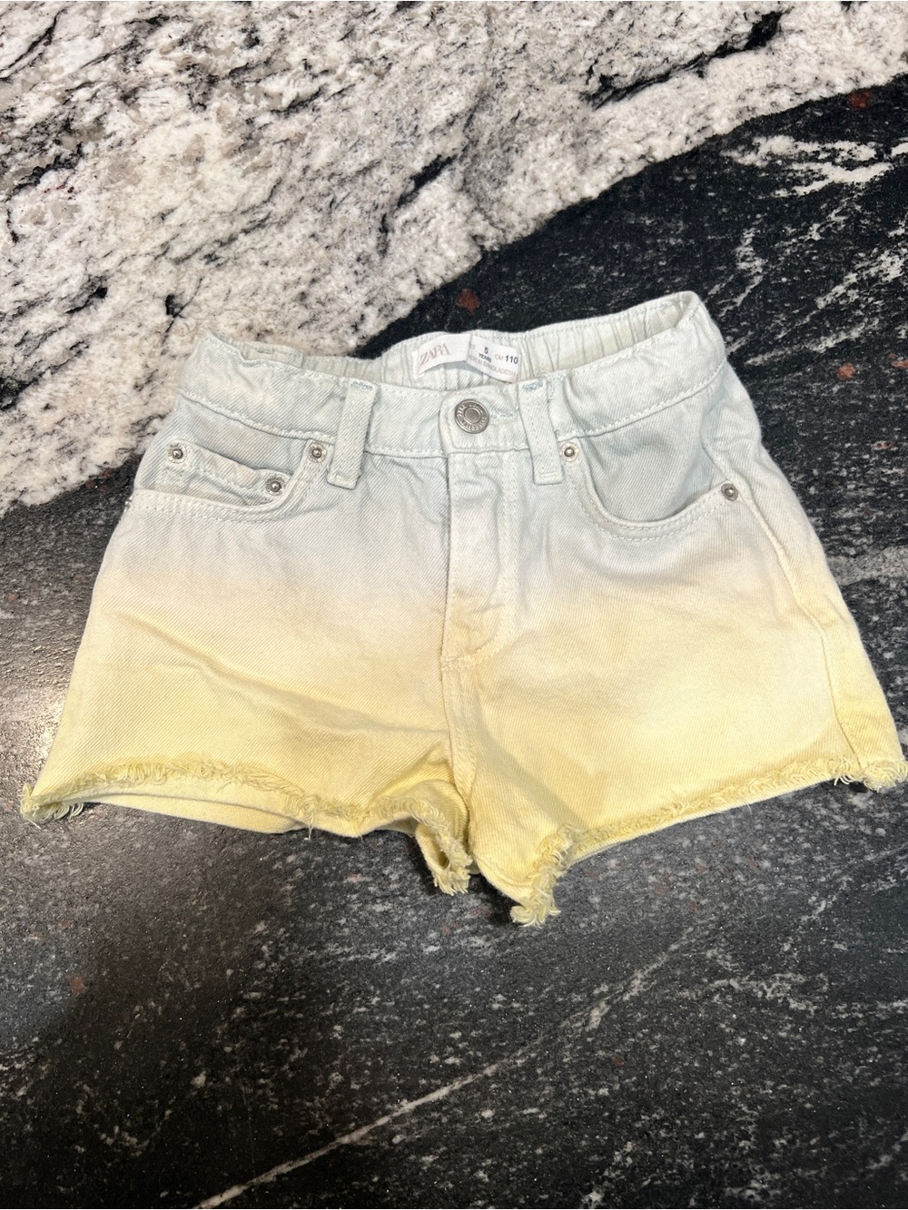 ZARA Girls Ombre Denim Frayed Shorts Size 5Y (110) Light Blue Yellow